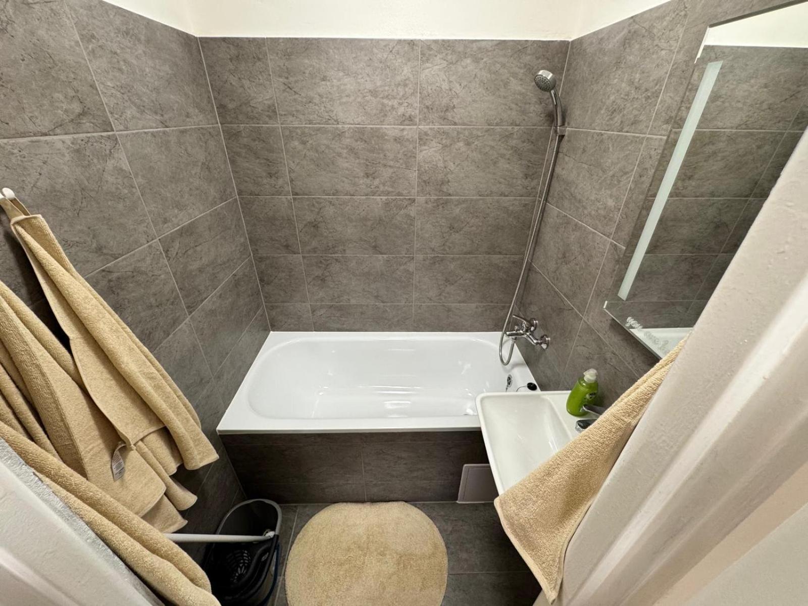 Pro 4 Osoby, Kraslice Appartement
